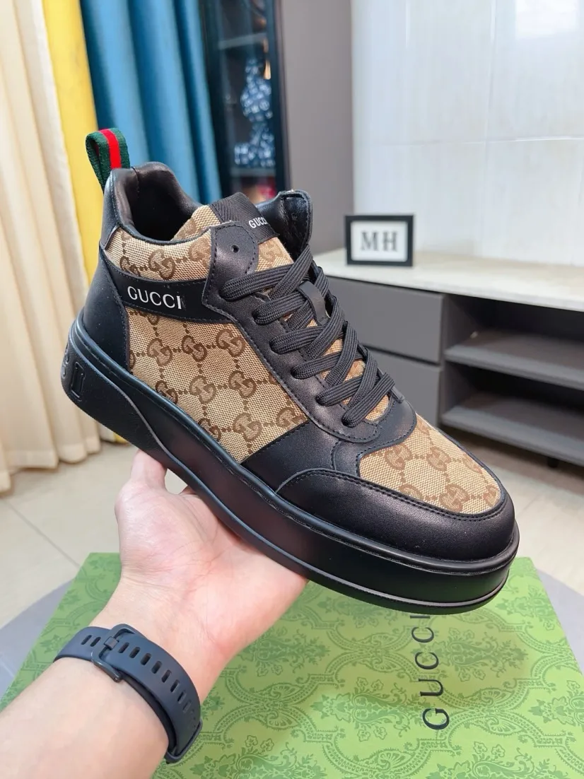 Factory price 438🌹🌹GUCCI [Gucci] New high-top men's shoes, a high-end brand, the latest fashionable casual men's shoes, trendy and versatile, relaxed and sporty style, uppers imported from Italy, first-layer cowhide, genuine leather lining, and ultra-fine workmanship. Original personalized fashionable rubber wear-resistant outsole, light and comfortable on the foot, size 38-44